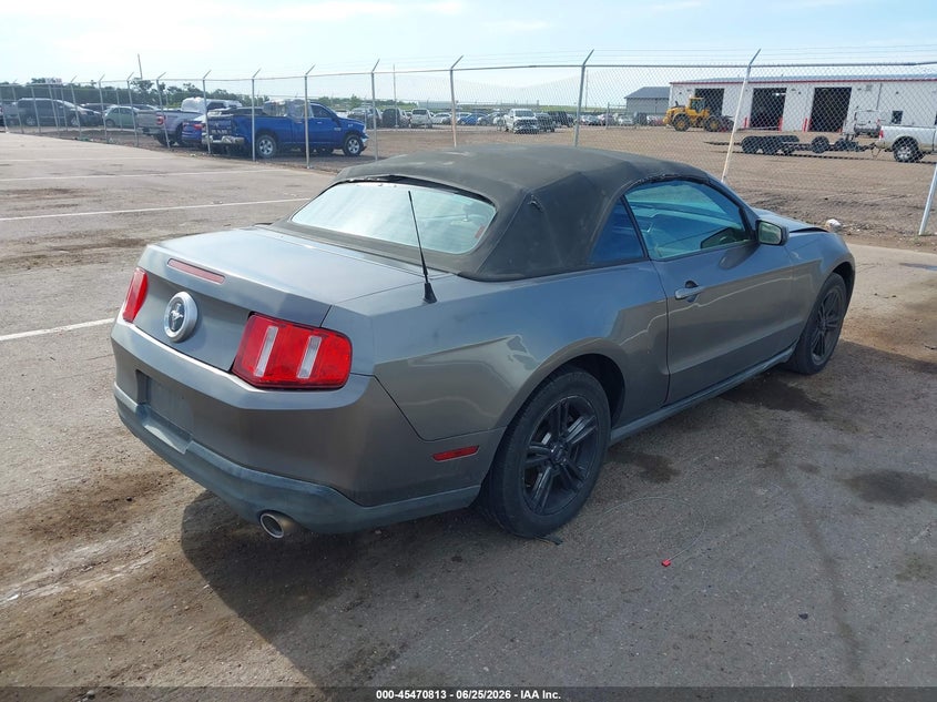 2010 FORD MUSTANG auction photo 4
