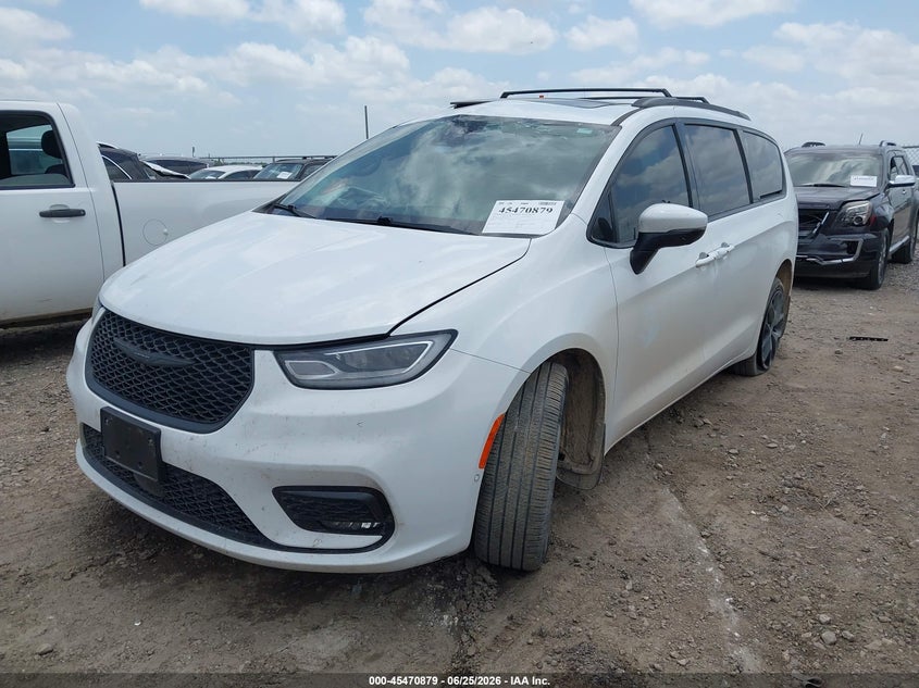 Vin: 2c4rc3bg7pr623075, lot: 45969015, chrysler pacifica touring l awd 20232