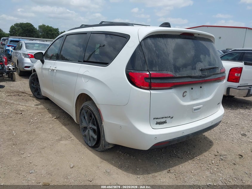 Vin: 2c4rc3bg7pr623075, lot: 45969015, chrysler pacifica touring l awd 20233