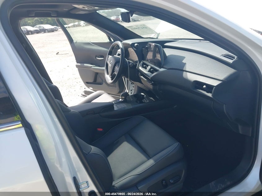 2025 LEXUS UX 300H auction photo 5