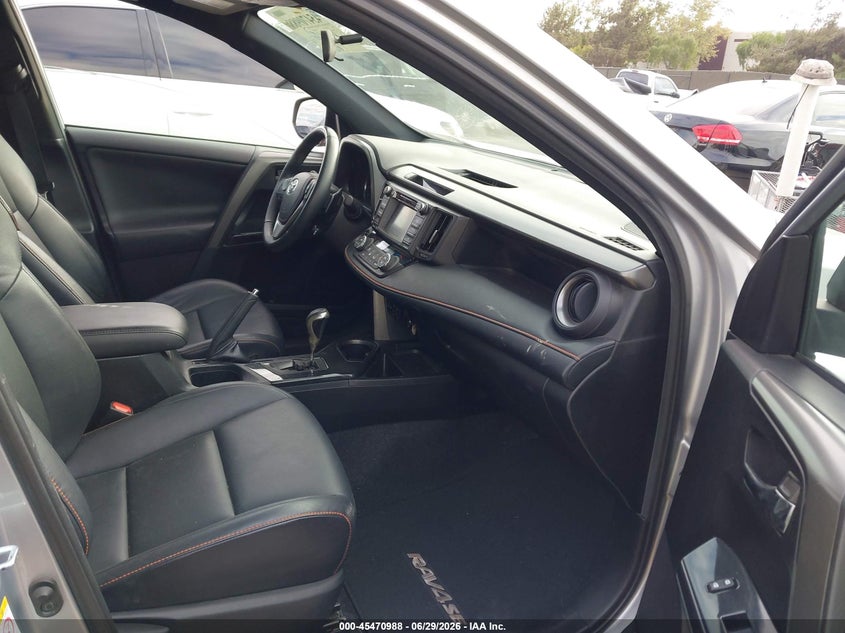 2016 TOYOTA RAV4 auction photo 5