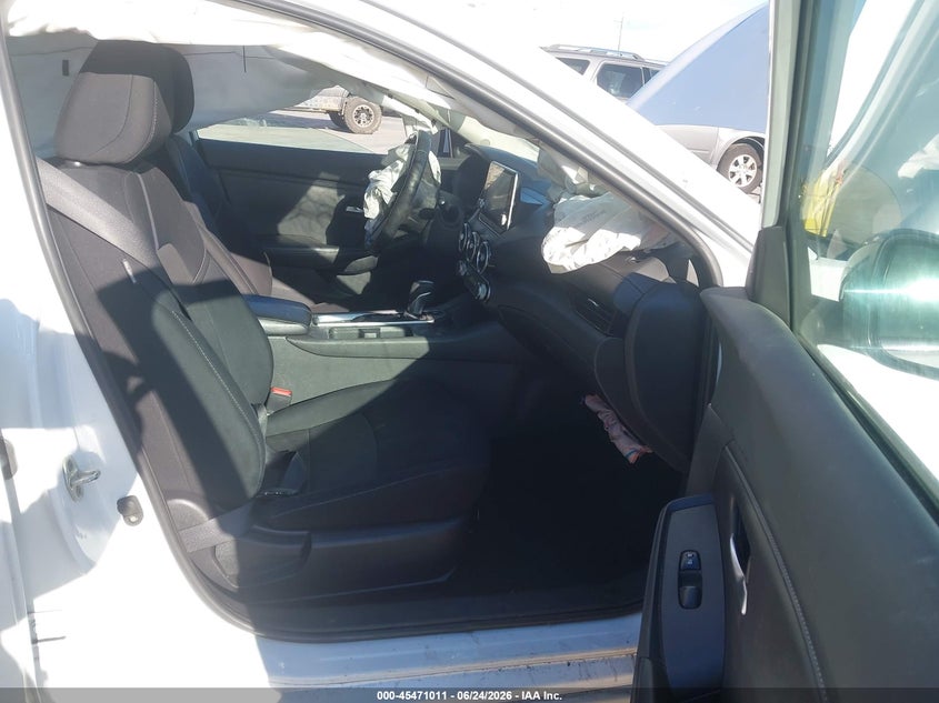 2022 NISSAN SENTRA auction photo 5