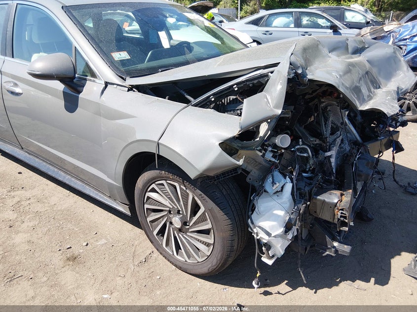 2022 HYUNDAI SONATA HYBRID auction photo 6