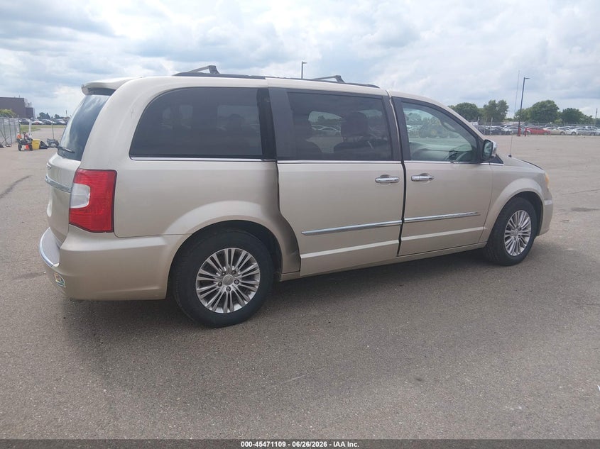 Vin: 2c4rc1cg0dr616080, lot: 45969246, chrysler town & country touring-l 20134