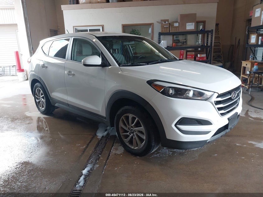 Vin: km8j2ca4xju655662, lot: 45969250, hyundai tucson se 2018 img_1