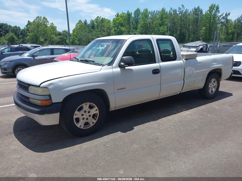 2001 Chevrolet Silverado 1500 1GCEC19T51E168155 photo 1