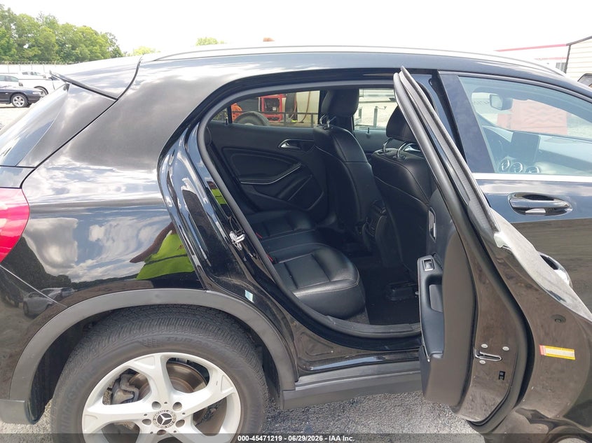 2019 MERCEDES-BENZ GLA 250 auction photo 8
