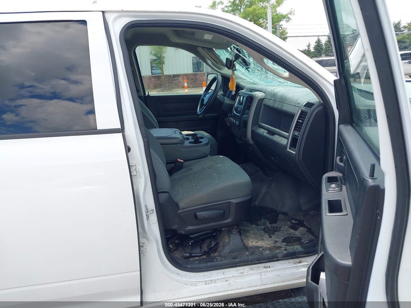 2015 RAM 1500 auction photo 5