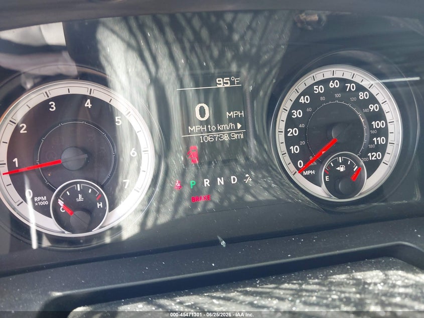 2015 RAM 1500 auction photo 7