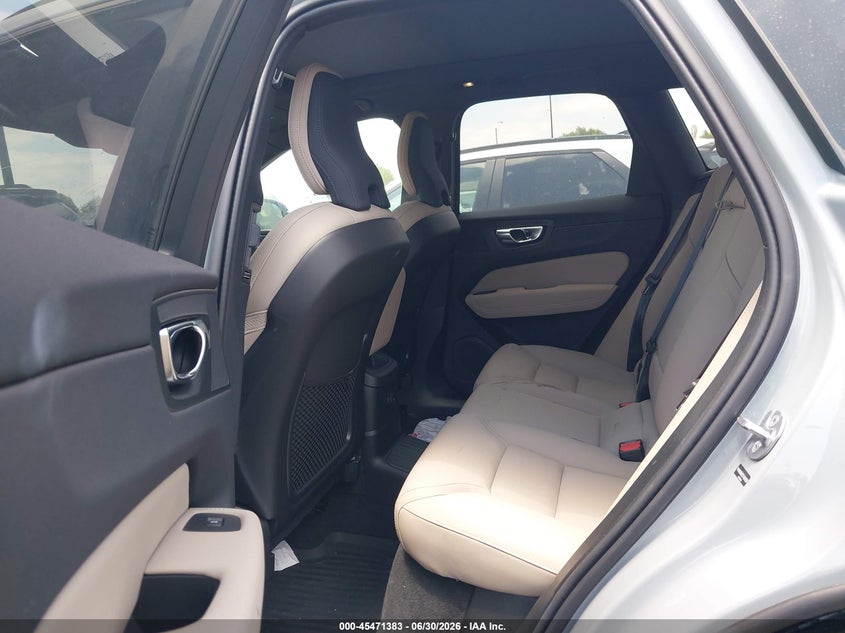 2026 Volvo Xc60 Plug-In Hybrid Plus, T8 Awd Electric/Gasoline, Dark VIN: YV4H60RC2T1424239 Lot: 45471383