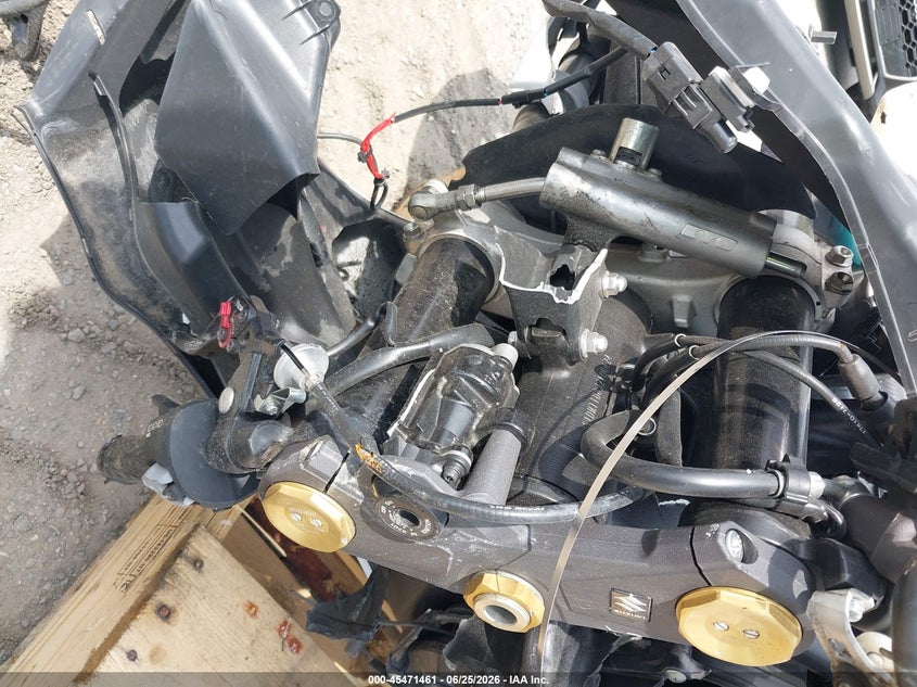 2018 Suzuki Gsx-R1000 VIN: JS1DM11B8J2100424 Lot: 45471461