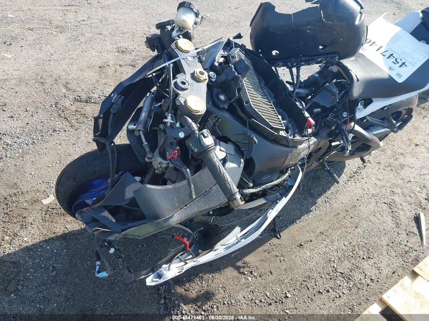 2018 Suzuki Gsx-R1000 VIN: JS1DM11B8J2100424 Lot: 45471461