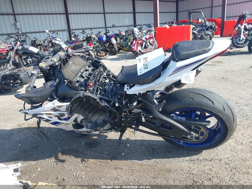 2018 Suzuki Gsx-R1000 VIN: JS1DM11B8J2100424 Lot: 45471461