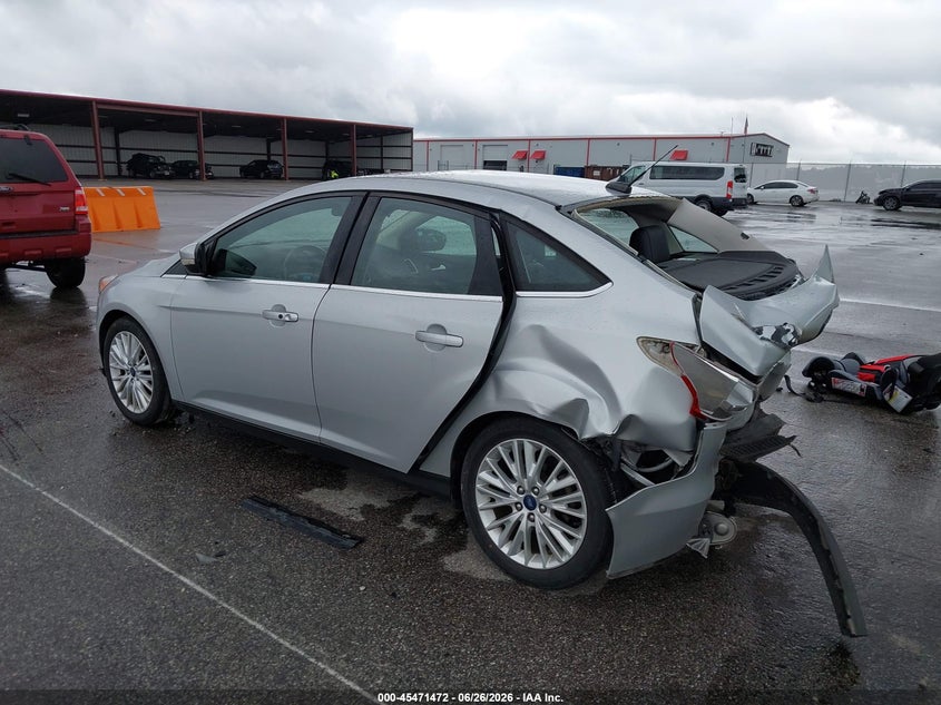 Vin: 1fadp3j21hl336559, lot: 45969609, ford focus titanium 20173