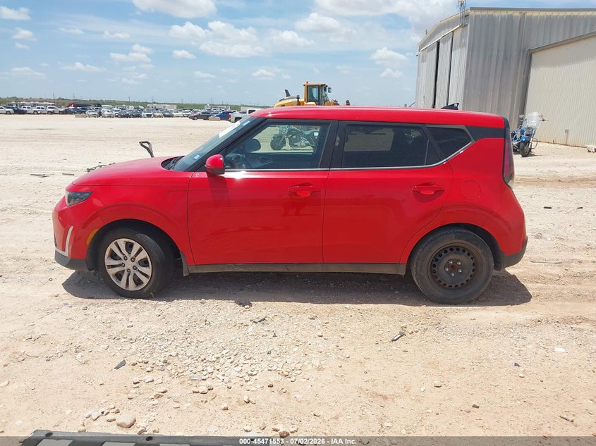 2023 KIA SOUL LX — Фото 14