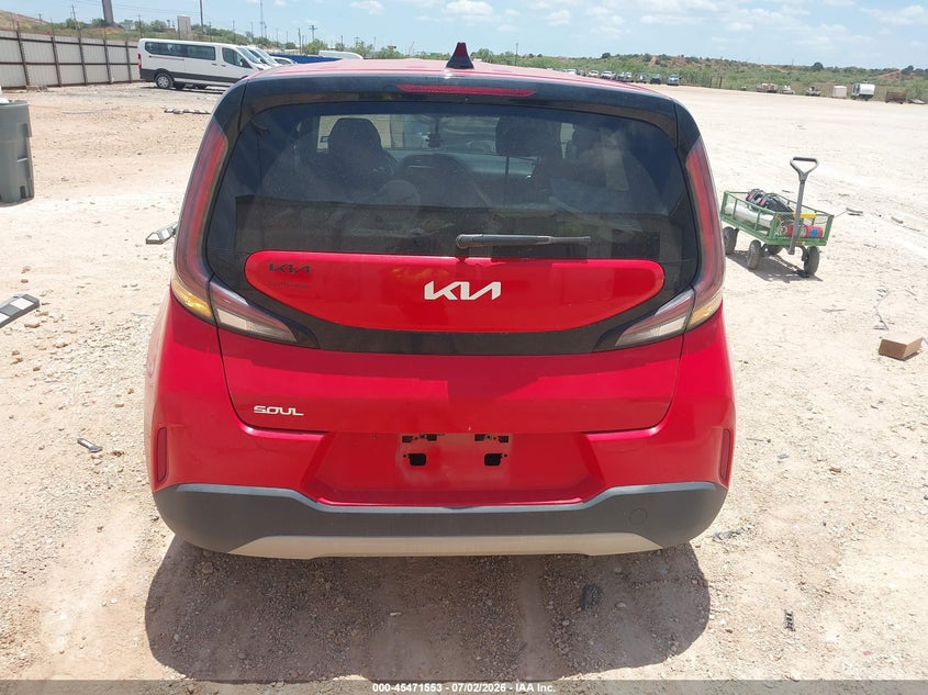 2023 KIA SOUL LX — Фото 16