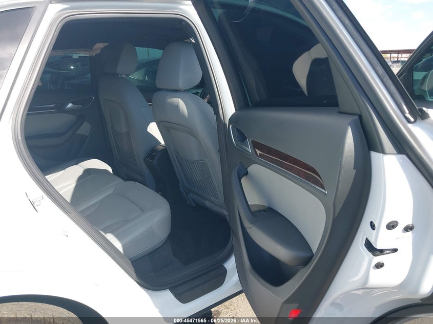 2017 Audi Q3 2.0T Premium VIN: WA1JCCFS7HR011861 Lot: 45471565