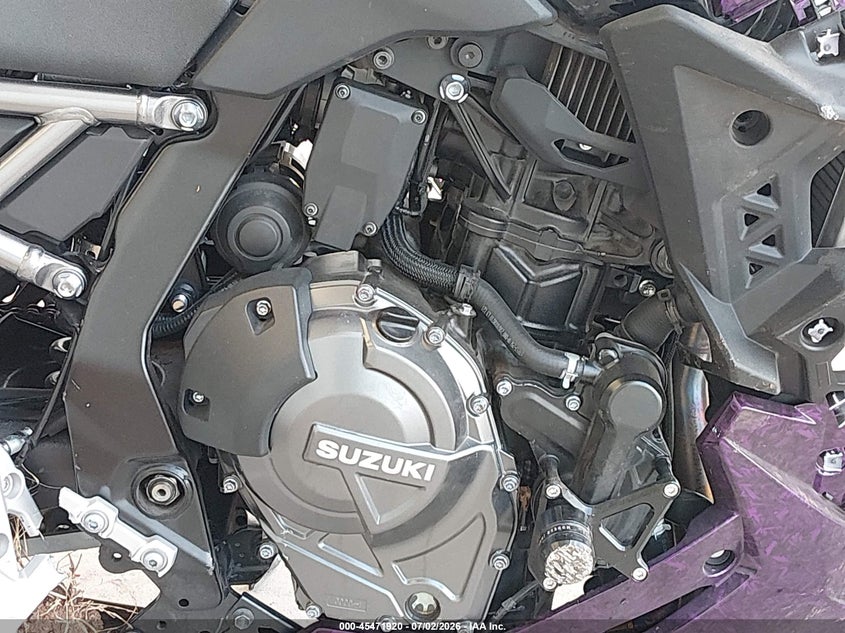 2024 SUZUKI GSX800 auction photo 7