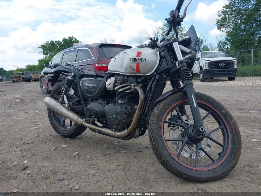 2017 Triumph Motorcycle Street Twin