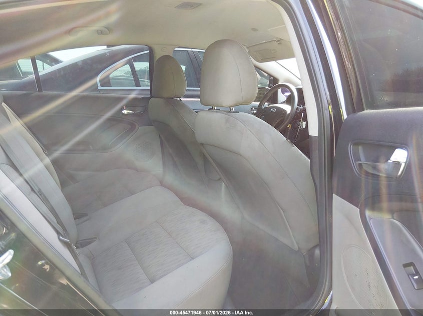 2015 KIA FORTE SEDAN 1.8L I-4 DOHC, VVT, 145HP