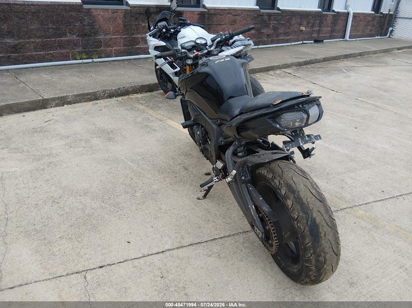 2011 YAMAHA FZ8 auction photo 3