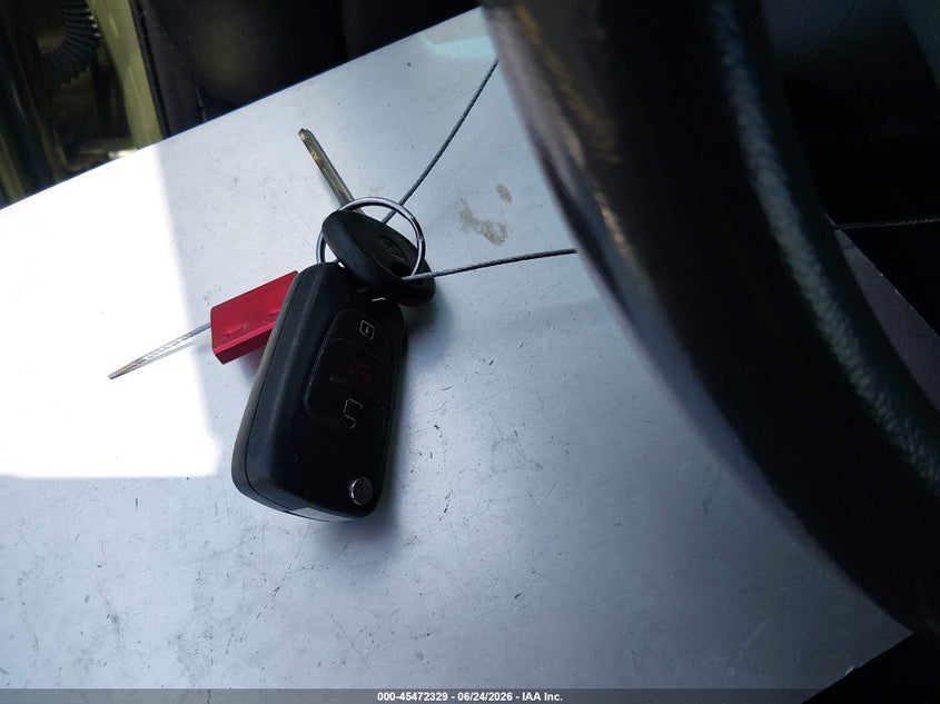 2011 KIA SOUL HATCHBACK 2.0L I-4 DOHC, VVT, 142HP