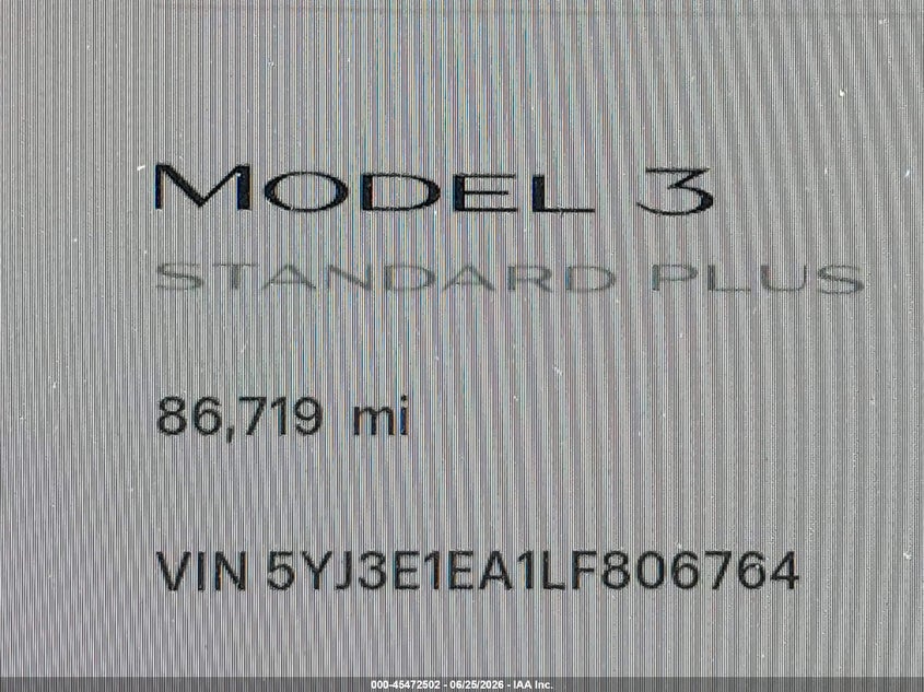 TESLA MODEL 3 - zdjęcie 15