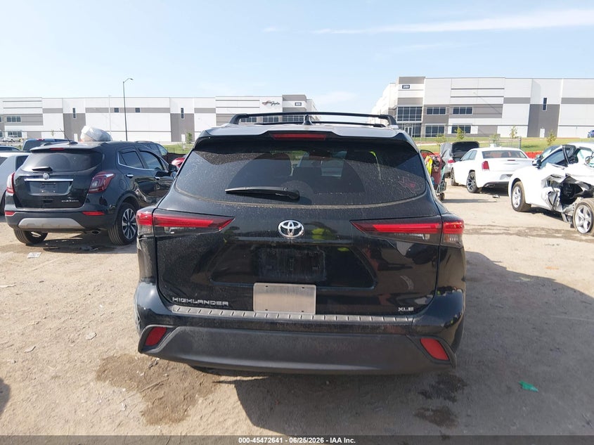 TOYOTA HIGHLANDER - zdjęcie 15