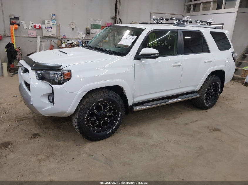 2016 Toyota 4Runner, Правый бок, IAAI, VIN JTEBU5JR2G5279273 — фото 2
