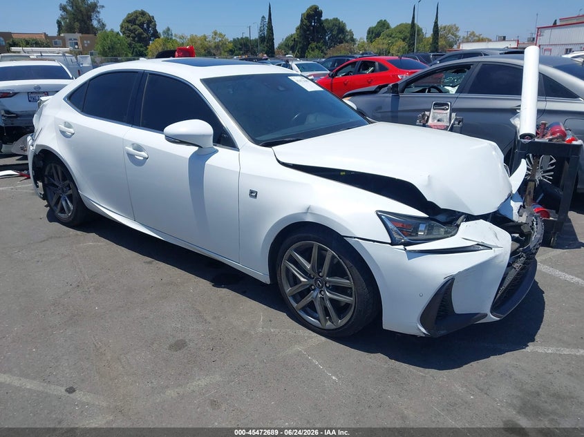 Vin: jthba1d24j5067842, lot: 45970828, lexus is 300 2018 img_1