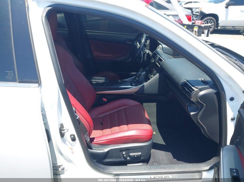 2018 LEXUS IS 300 auction photo 5