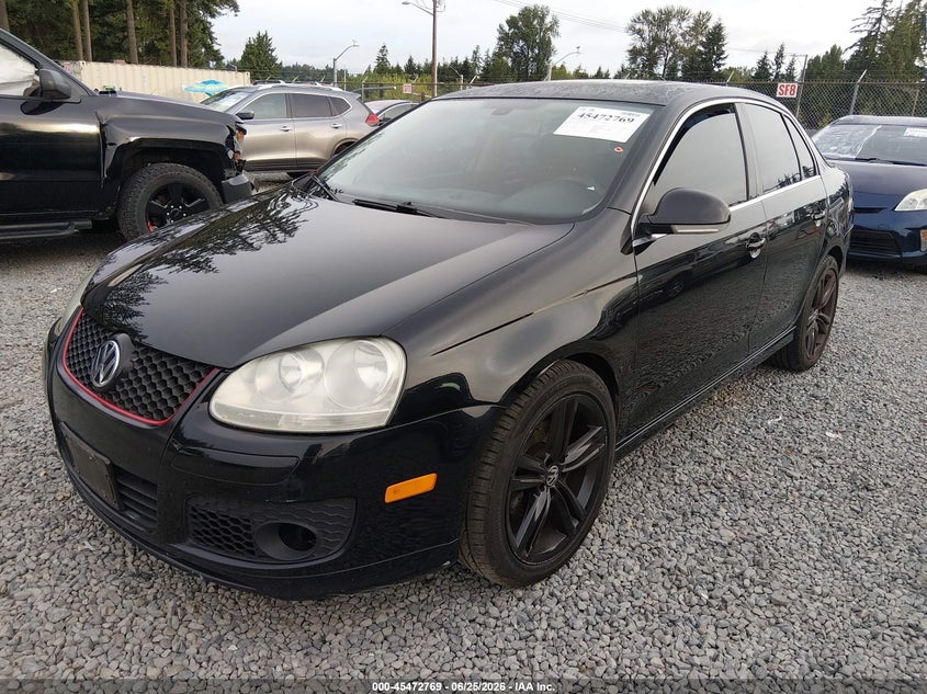 2005 Volkswagen Jetta, Front & Rear, IAAI, VIN 3VWSF71K55M628086 — photo 2