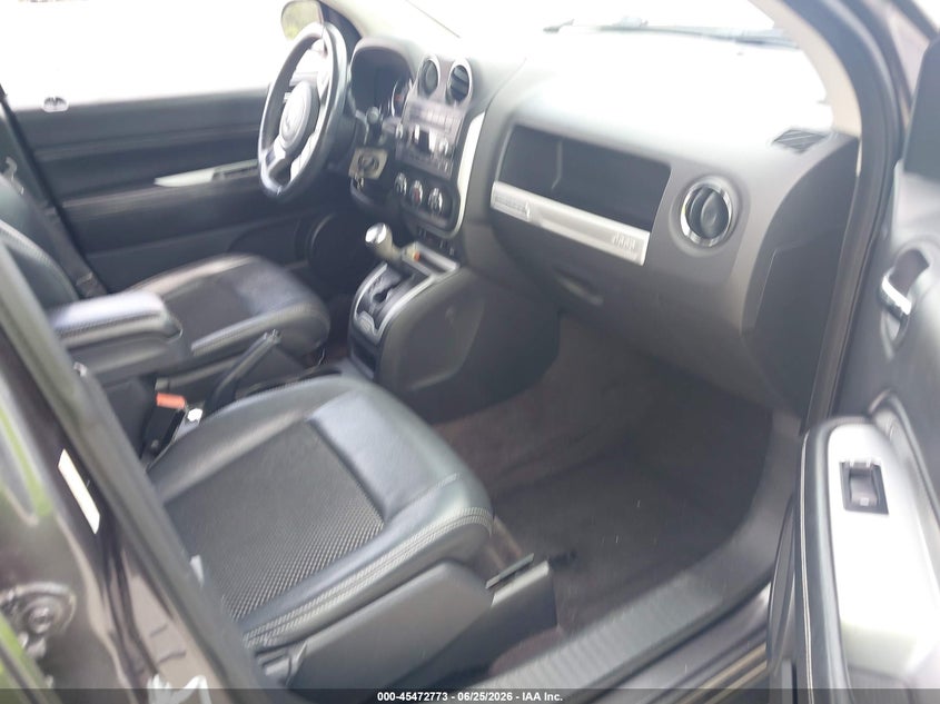 2017 JEEP COMPASS auction photo 5