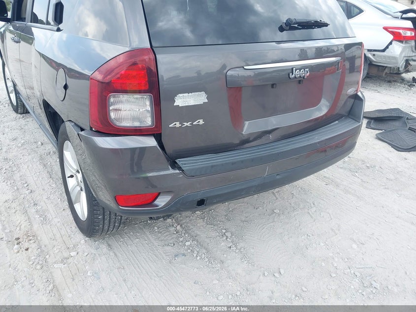 2017 JEEP COMPASS auction photo 6