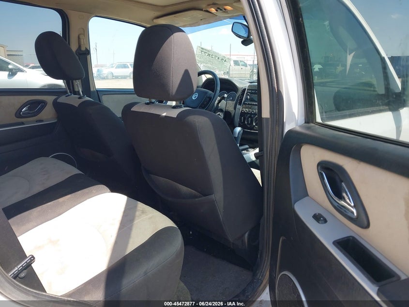 2006 Mercury Mariner Luxury/Premier VIN: 4M2YU56196DJ08083 Lot: 45472877