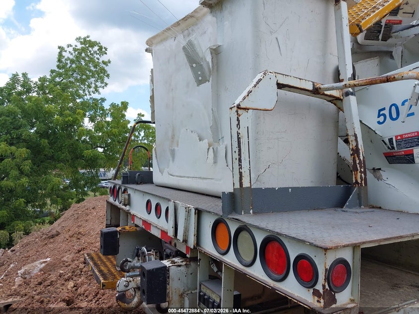 2009 STERLING TRUCK ACTERRA auction photo 8