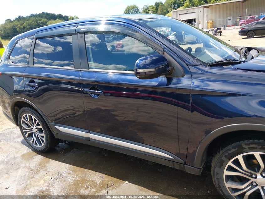 2018 MITSUBISHI OUTLANDER SE · Фото 13
