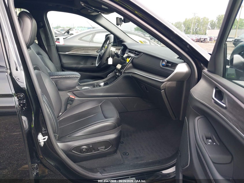 2024 JEEP GRAND CHEROKEE 4XE auction photo 5