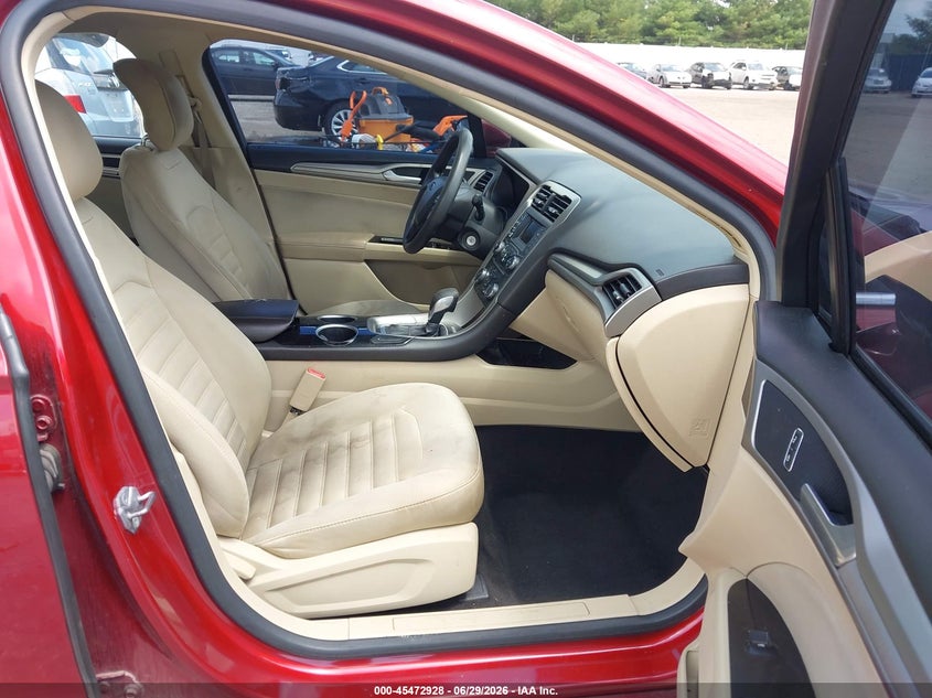 2013 FORD FUSION auction photo 5