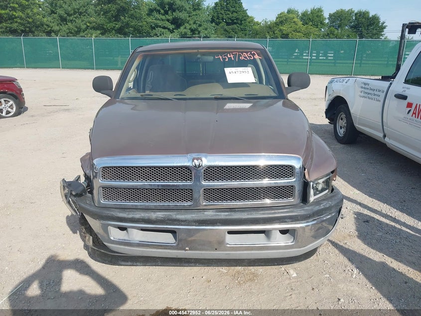 DODGE RAM 1500 2000 VIN 1B7HC13Z8YJ122296