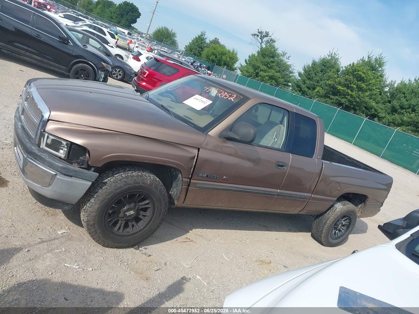 DODGE RAM 1500 2000 VIN 1B7HC13Z8YJ122296