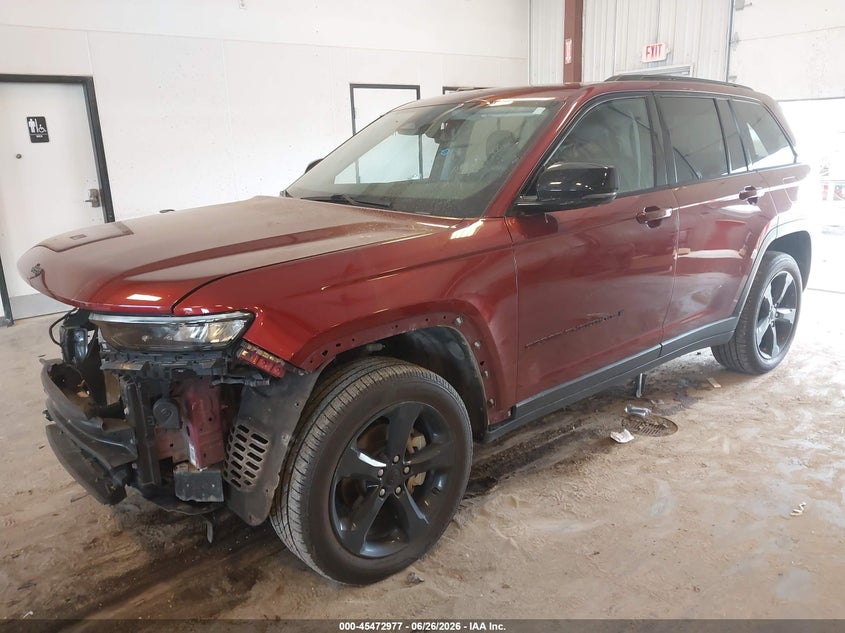2023 JEEP GRAND CHEROKEE auction photo 2