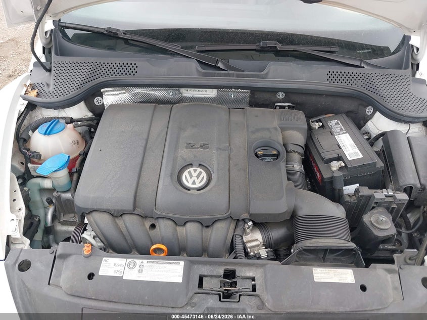 2012 Volkswagen Beetle 2.5L VIN: 3VWJP7AT6CM645767 Lot: 45473146