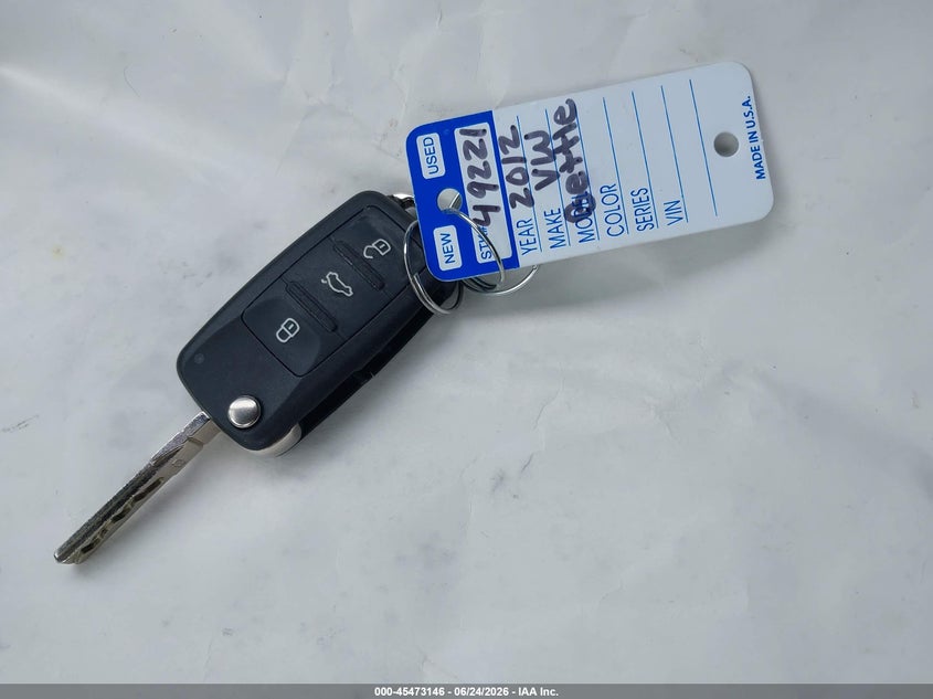2012 Volkswagen Beetle 2.5L VIN: 3VWJP7AT6CM645767 Lot: 45473146