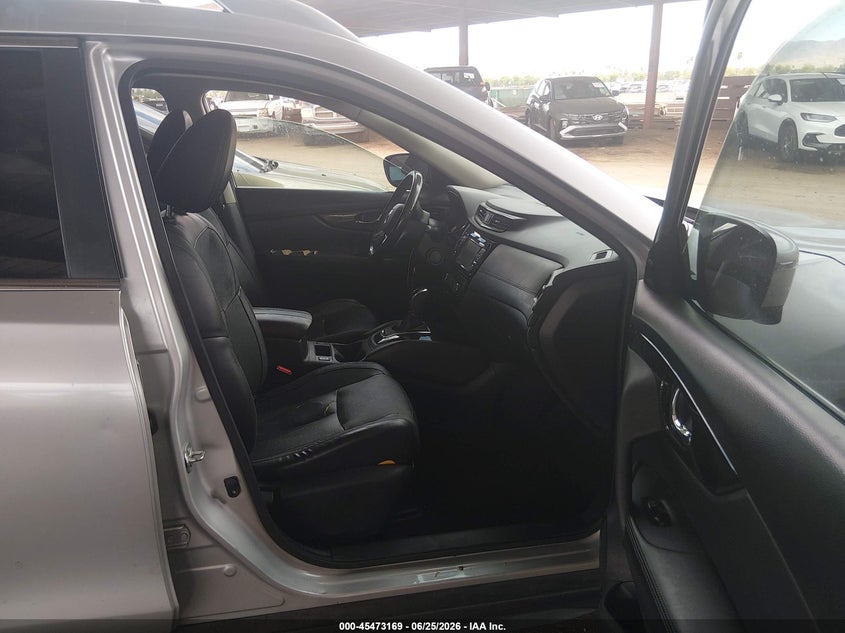 2017 NISSAN ROGUE auction photo 5