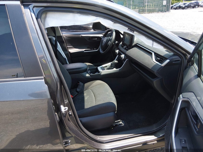 2020 TOYOTA RAV4 auction photo 5