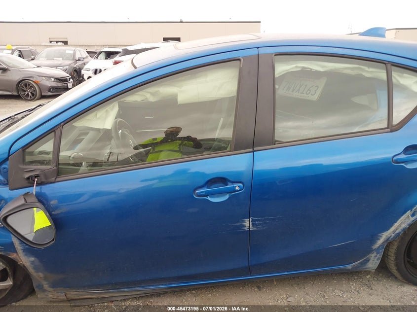 2016 Toyota Prius C Three VIN: JTDKDTB38G1136743 Lot: 45473195