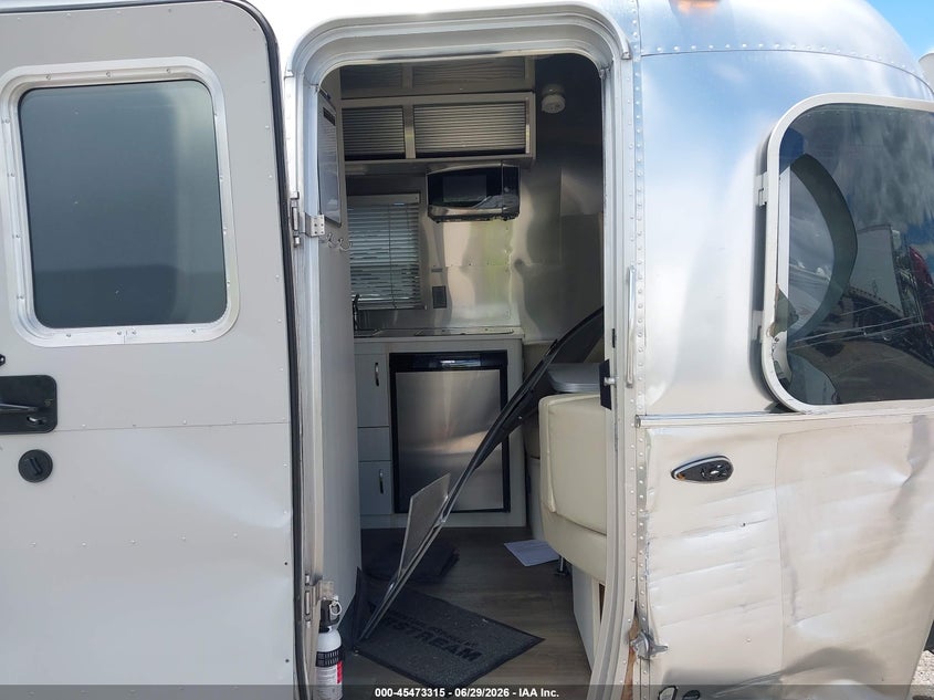 2019 AIRSTREAM OTHER auction photo 5