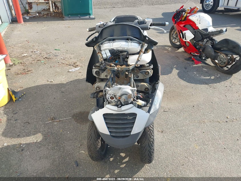 2007 PIAGGIO MP3 BIKE 1