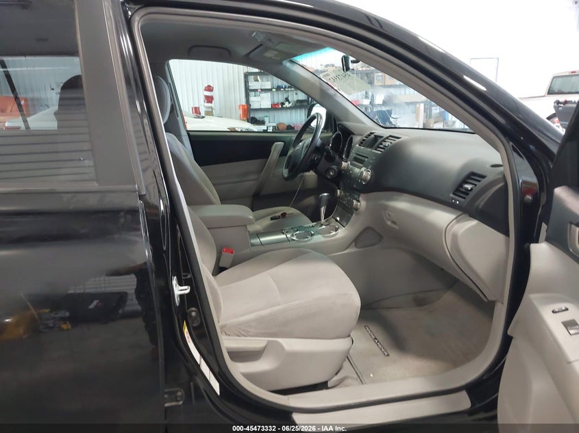 2010 TOYOTA HIGHLANDER auction photo 5